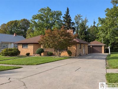 30 Babcock Ave