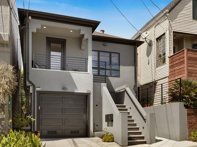 419-419A 38th Ave
