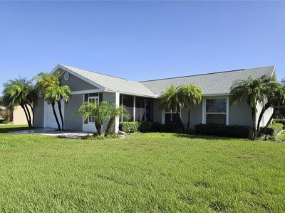 4577 GREAT LAKES DRIVE S #1