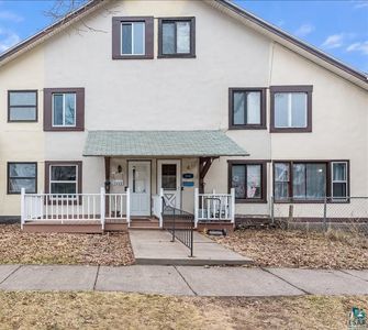 1443 90th Ave W
