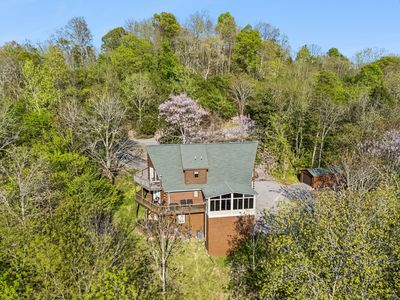 110 Lake Meadow Dr