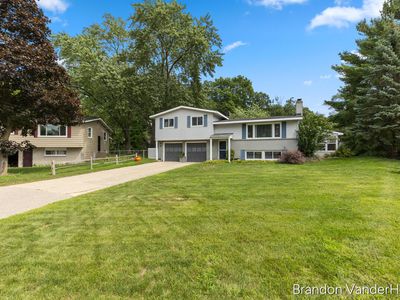980 Bellewood Dr SE