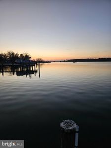 1514 Deep Point Rd