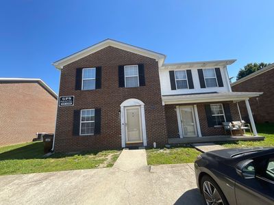 1045 Merrick Dr
