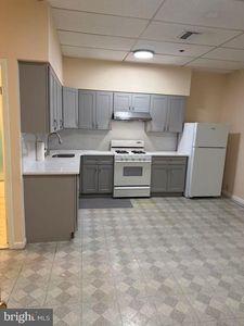 1009 Arch St APT 4B