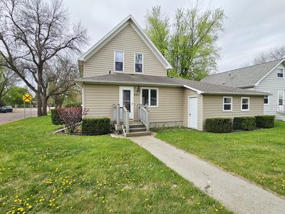 Property at 401 Chase St NW, De Smet, SD