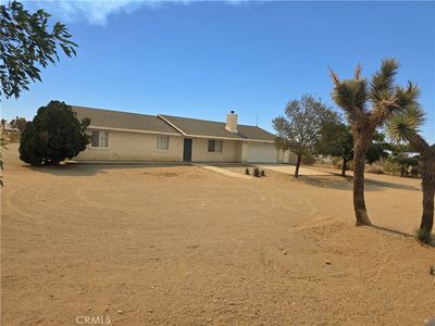 Property at 11380 El Esteban Rd, Phelan, CA