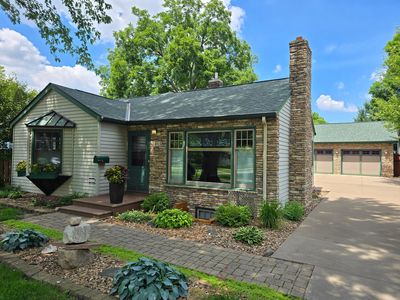 493 Wheelock Pkwy W