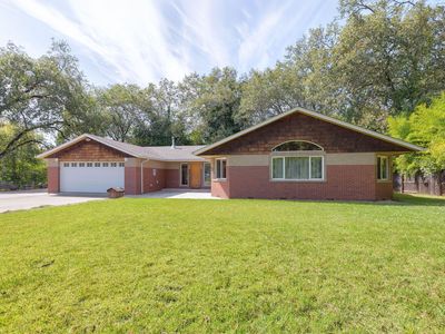 1410 Applegate Ave
