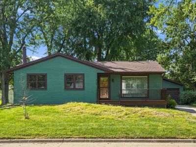 905 Paradise Dr