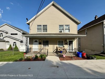 208-210 Lincoln St