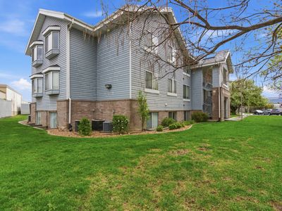 1533 N Riverside Ave W #26