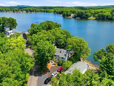 14 Iroquois Dr