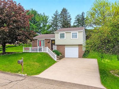 Property at 226 Briar Path, Imperial, PA