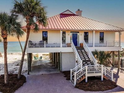 2128 Sea Fern Way