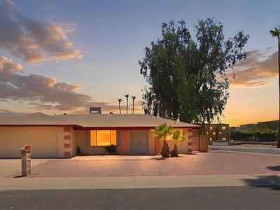 2949 W CACTUS WREN Drive