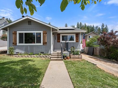 145 W Grass Valley St