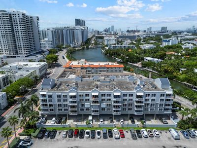 2642 Collins Ave APT 303