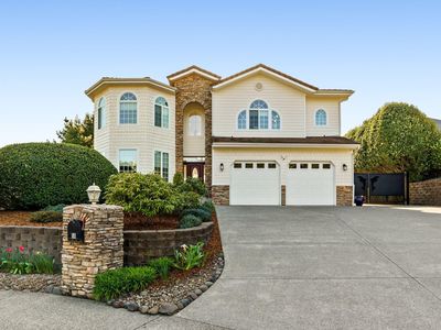 58 Shoreline Dr
