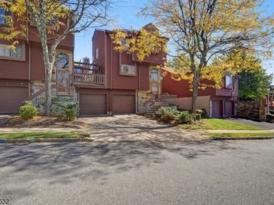 4 Patriot Crossing Ct