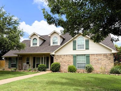 395 Hawkins