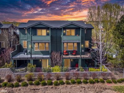 601 SW Otter Way
