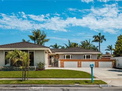 22072 Surfrider Ln