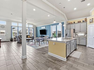 5107 Baroness Ln