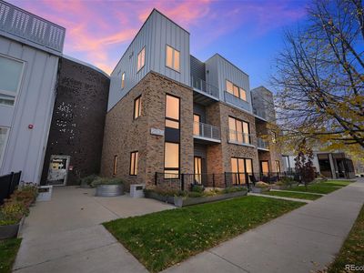 2530 Lawrence Street #RA206