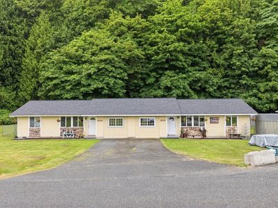 11040 N Skagit Street #A & B