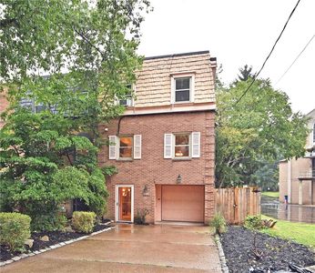 711 Clyde St