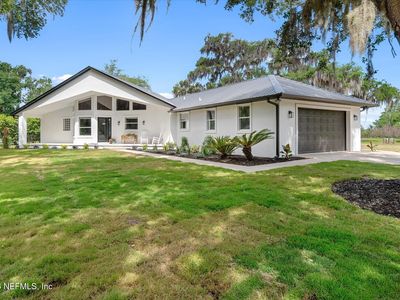111 E GROVELAND Lane