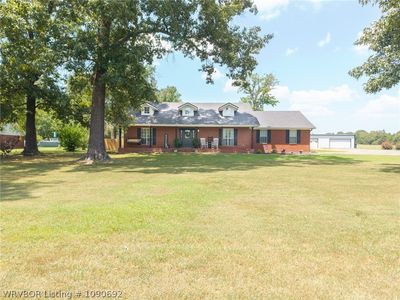 804 S County Line Rd