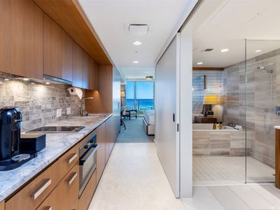 2139 Kuhio Ave #2411