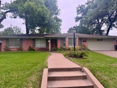2002 Mimosa Dr