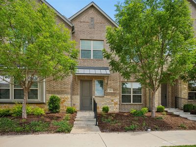 536 Ballustrade Dr