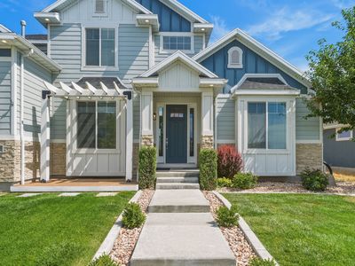 111 E Silver Oak Rd