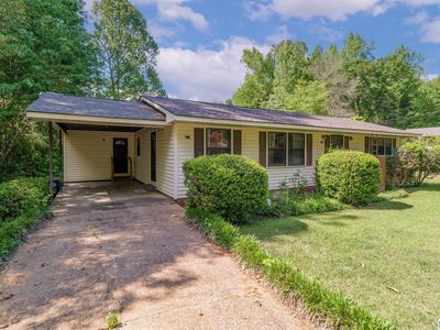 Property at 1810 Pineview Dr, Alexander City, AL