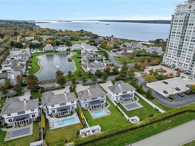 33 Carnegie Abbey Ln