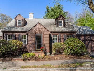 45 Bonair St
