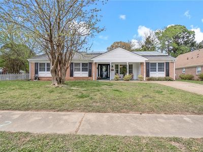 705 Abbey Dr