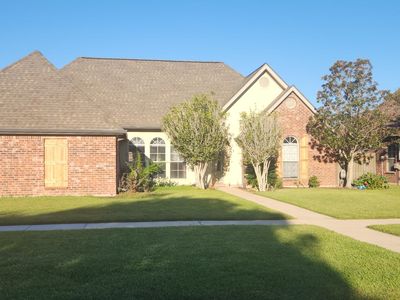 216 Cresthill Dr