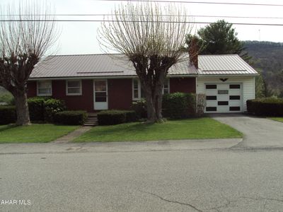 221 Mount Pleasant St