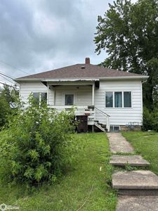 Property at 215 W Clay St, Osceola, IA