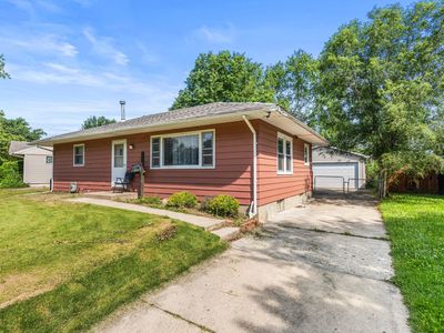 1206 Cole Pl