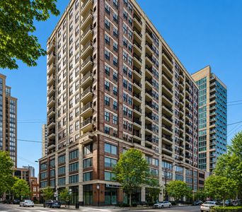451 W Huron St Unit 1003