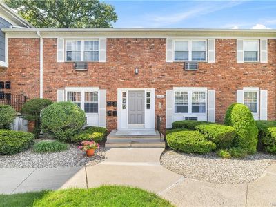 Property at 95 Doxbury Lane, Suffern, NY