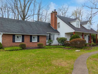 672 Sawmill Rd