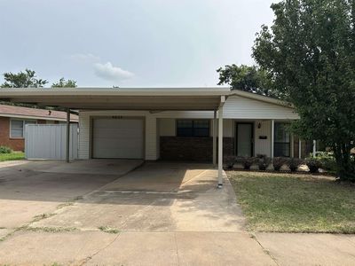 4657 University Ave