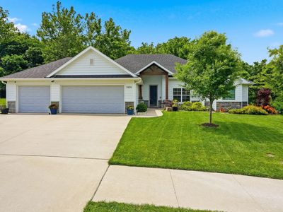 2404 Baxley Dr